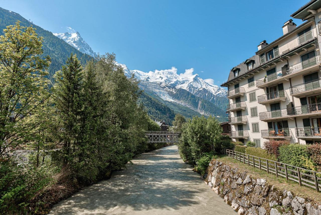 Apartment Cosmiques - Alpes Travel - Central Chamonix - Sleeps 4 Eksteriør billede
