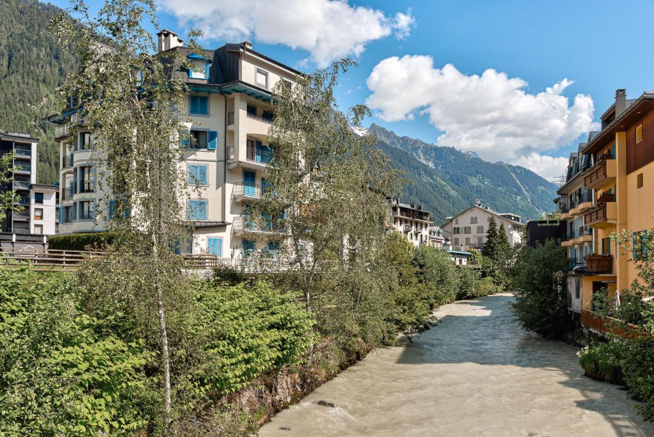 Apartment Cosmiques - Alpes Travel - Central Chamonix - Sleeps 4 Eksteriør billede