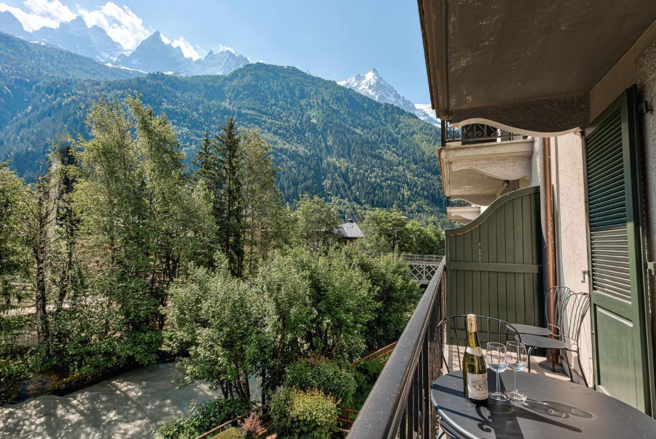 Apartment Cosmiques - Alpes Travel - Central Chamonix - Sleeps 4 Eksteriør billede